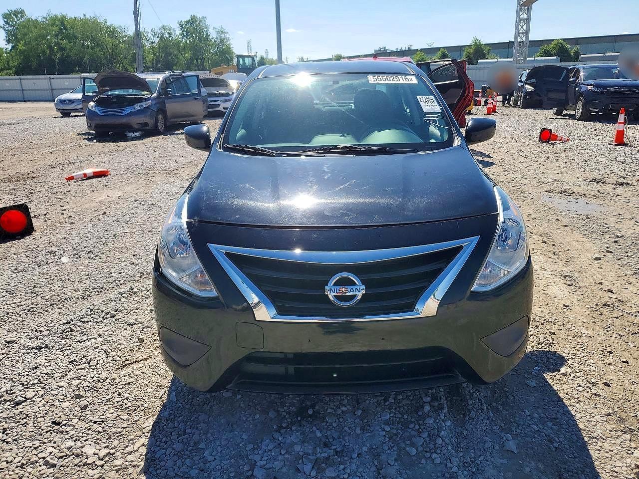 Nissan Versa Sv