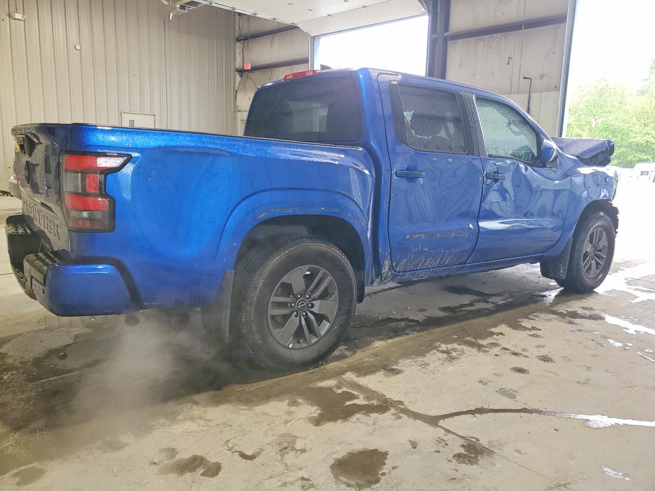 Nissan Frontier Sv