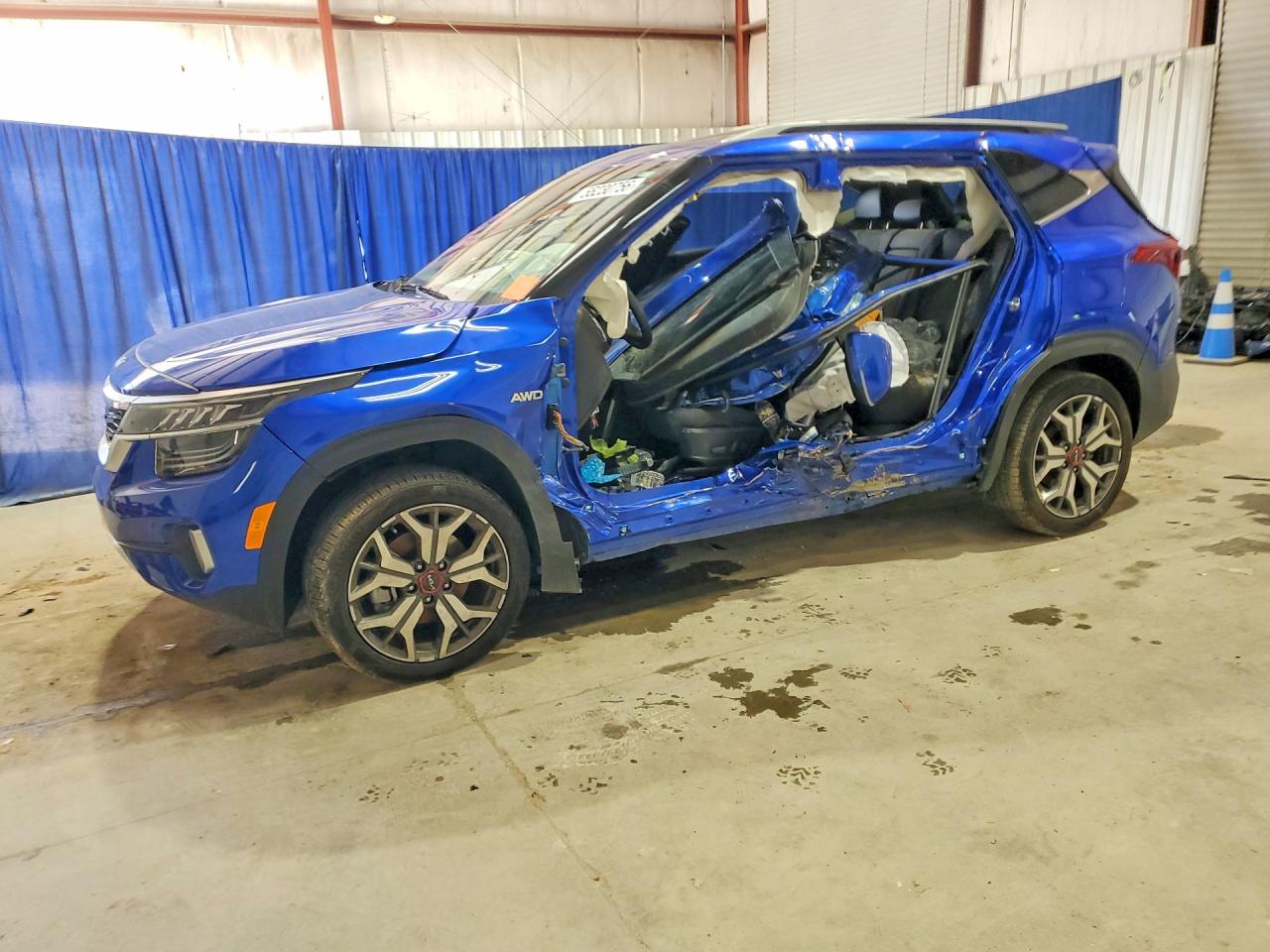 Salvage Kia Seltos Image