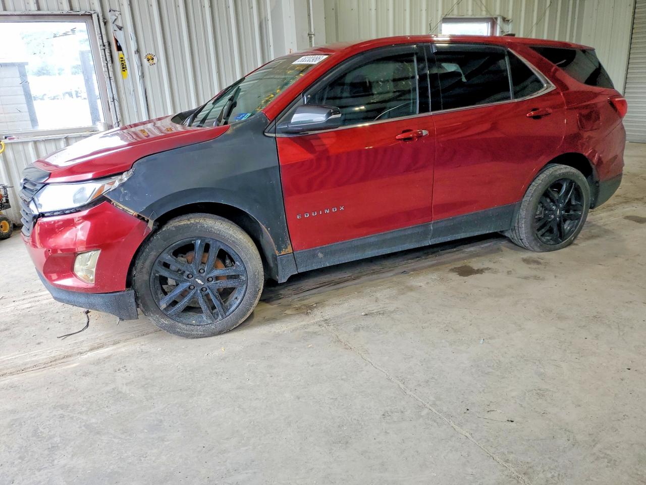 Salvage Chevrolet Equinox Image