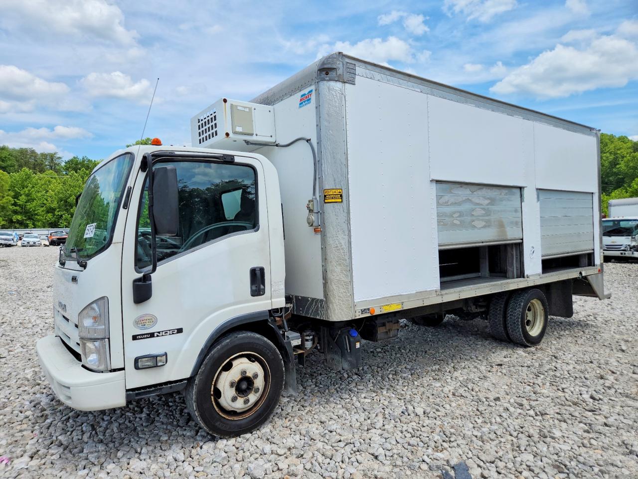 Salvage Isuzu Nqr Image