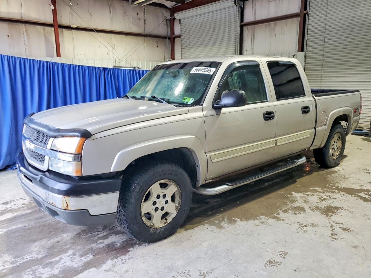 Salvage Chevrolet Silverado Image