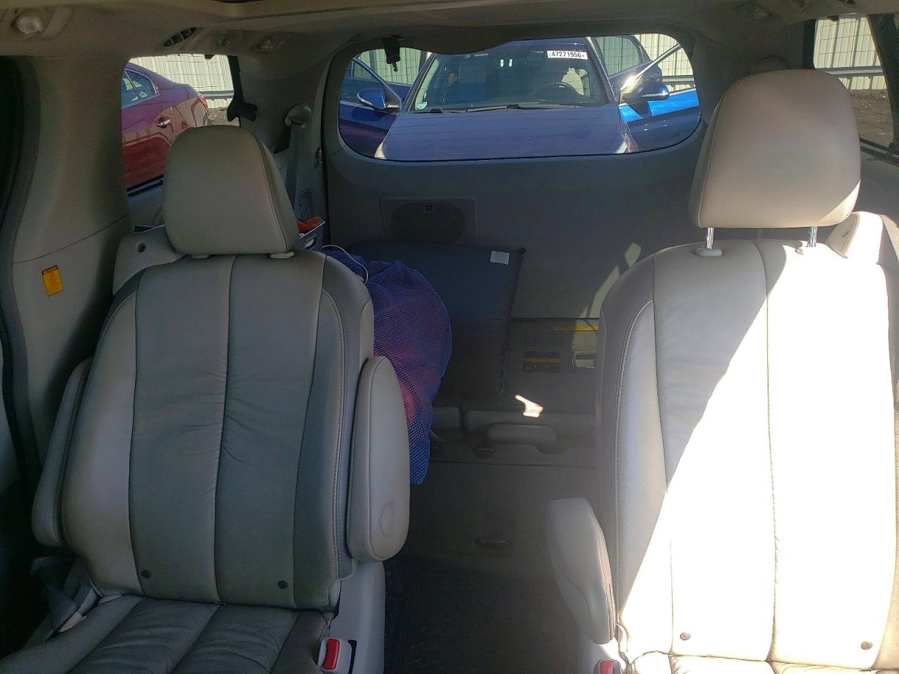 Toyota Sienna Xle 7-passenger