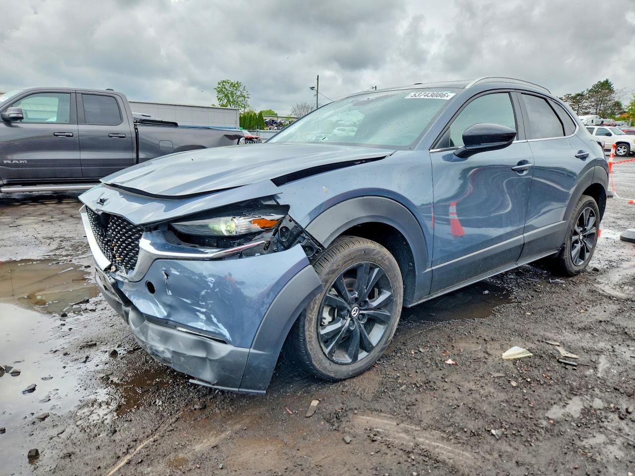 Salvage Mazda Cx Image