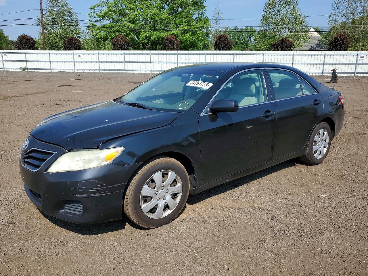 Salvage Toyota Camry Image