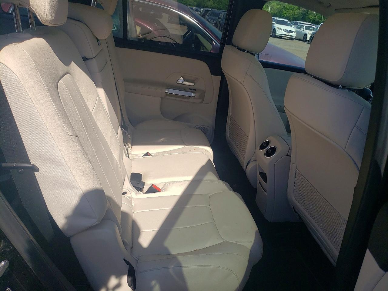 Mercedes-Benz GLB 250 4matic