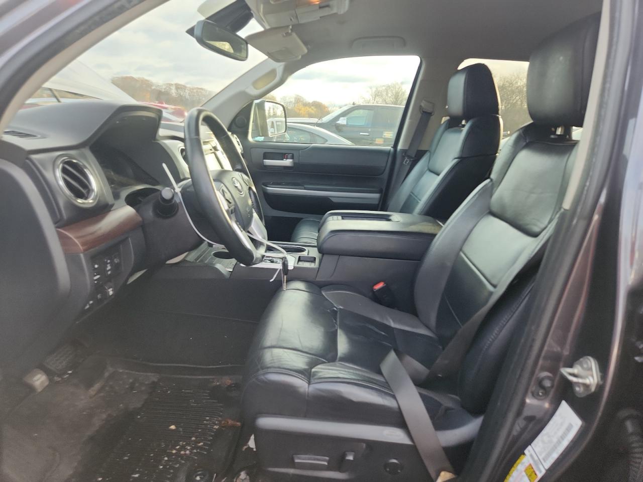 Toyota Tundra Crewmax Limited