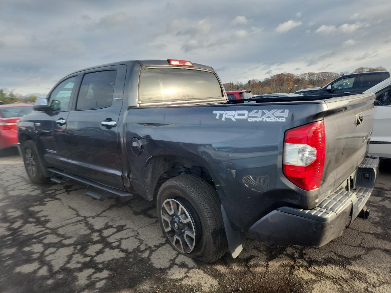Toyota Tundra Crewmax Limited
