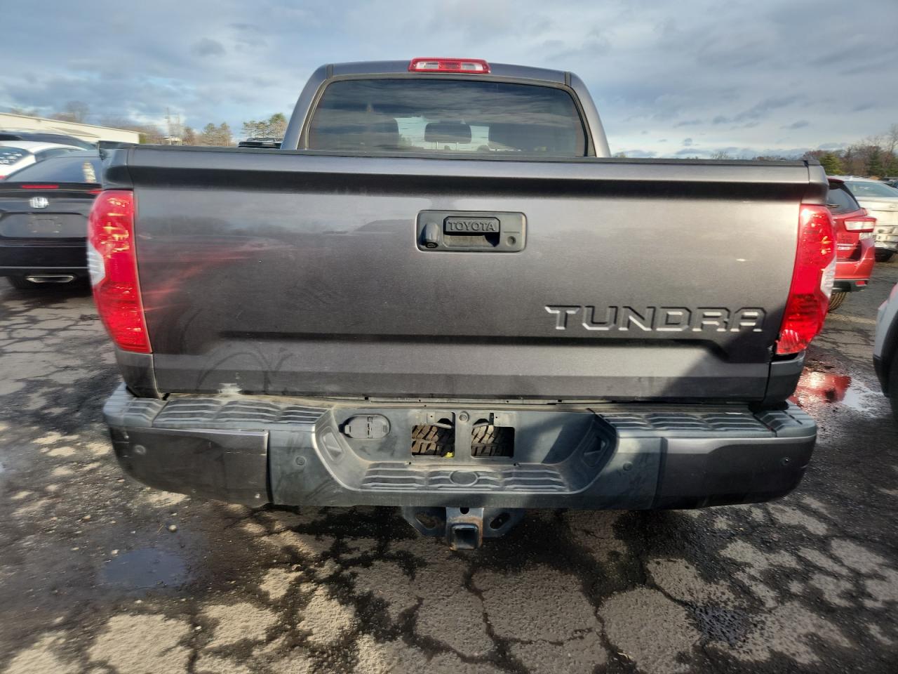 Toyota Tundra Crewmax Limited