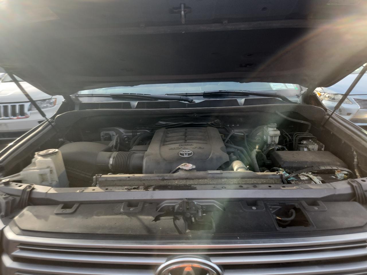 Toyota Tundra Crewmax Limited