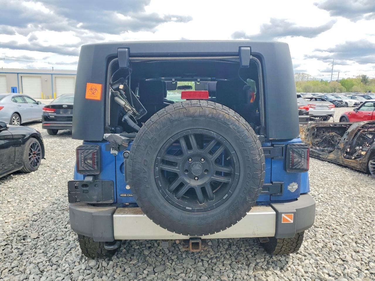 Jeep Wrangler Sahara
