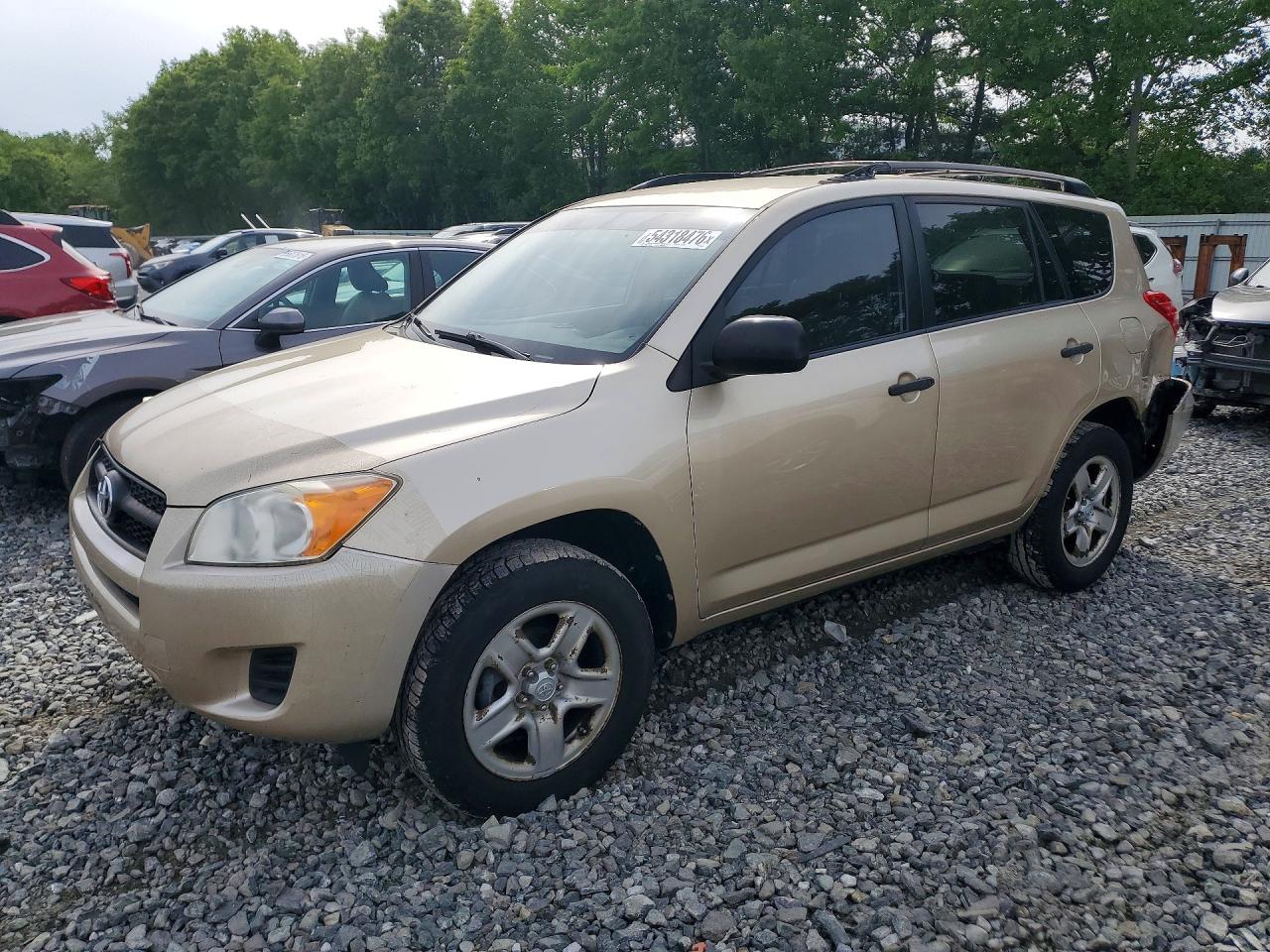Salvage Toyota RAV4 Image