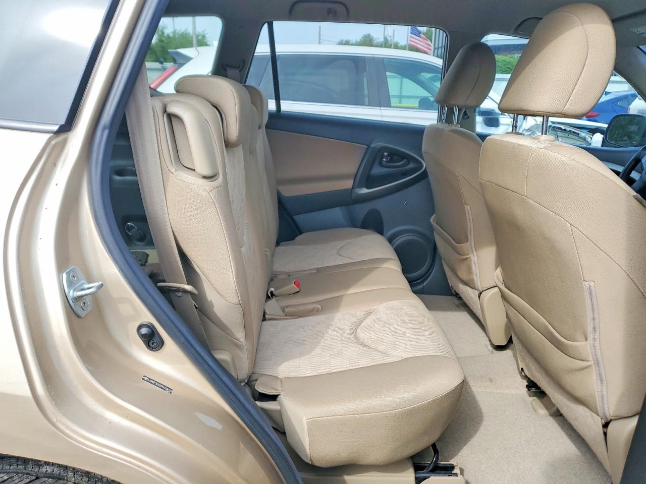 Toyota RAV4 Base