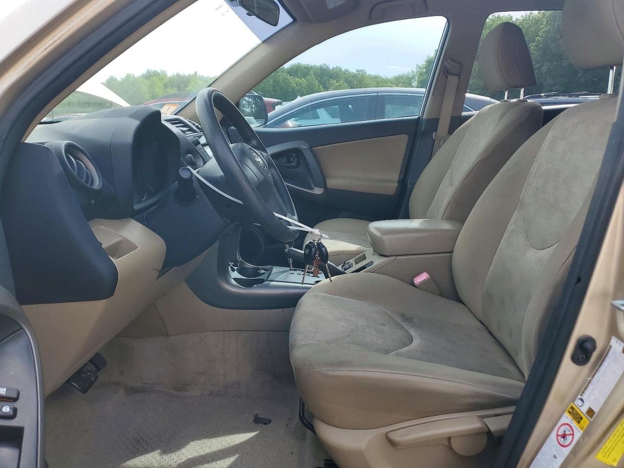 Toyota RAV4 Base