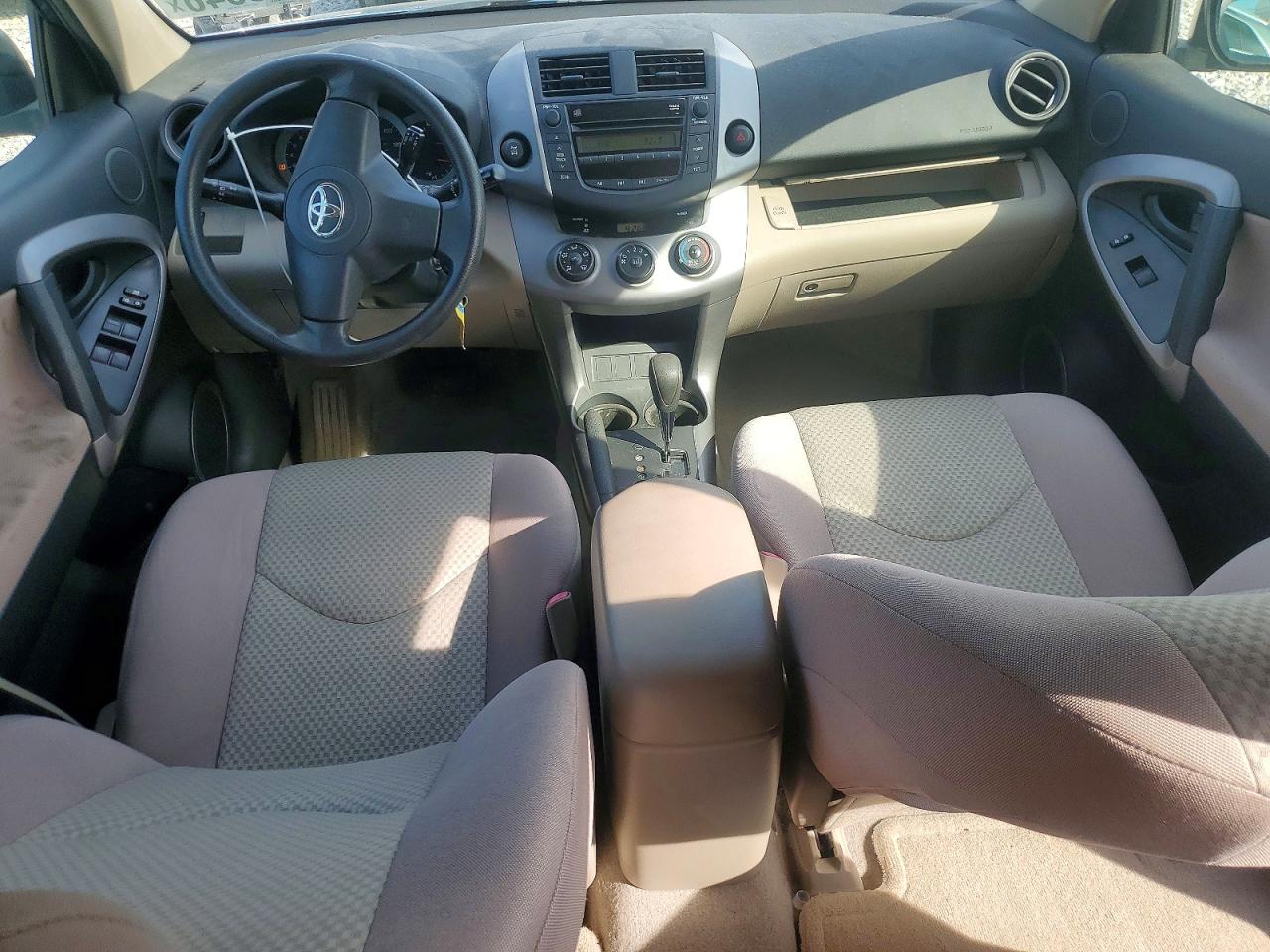 Toyota RAV4 Base