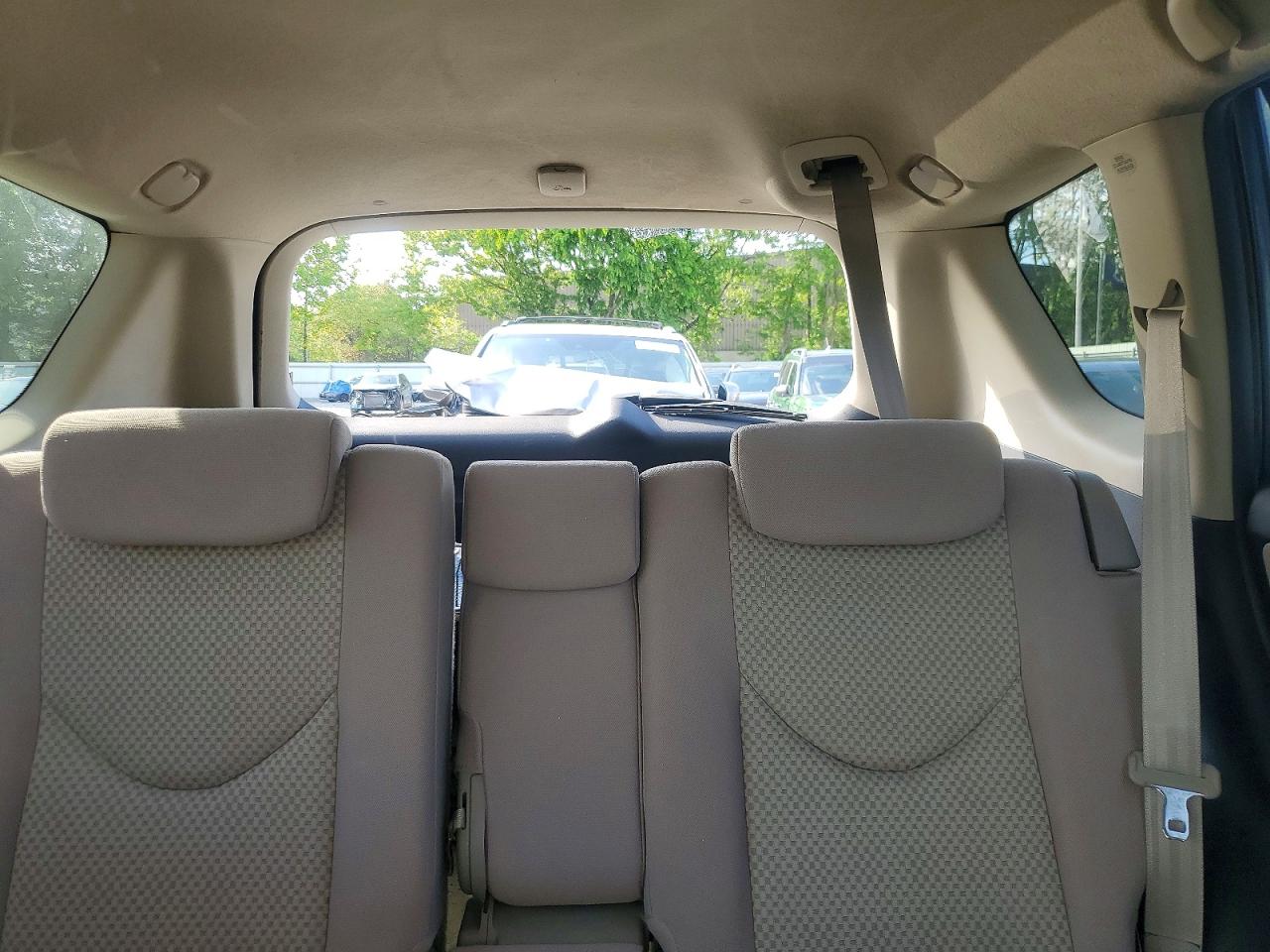 Toyota RAV4 Base