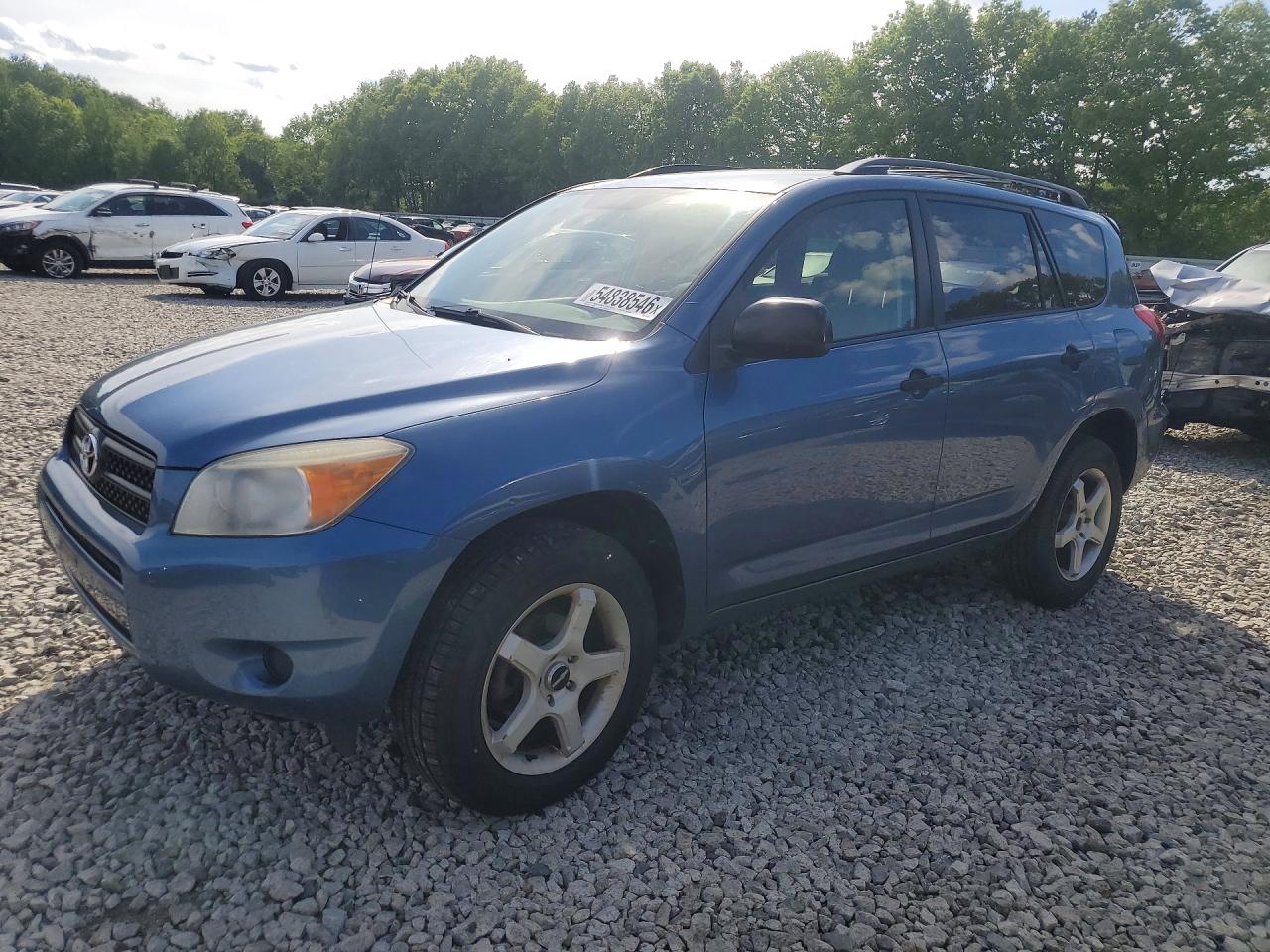 Salvage Toyota RAV4 Image