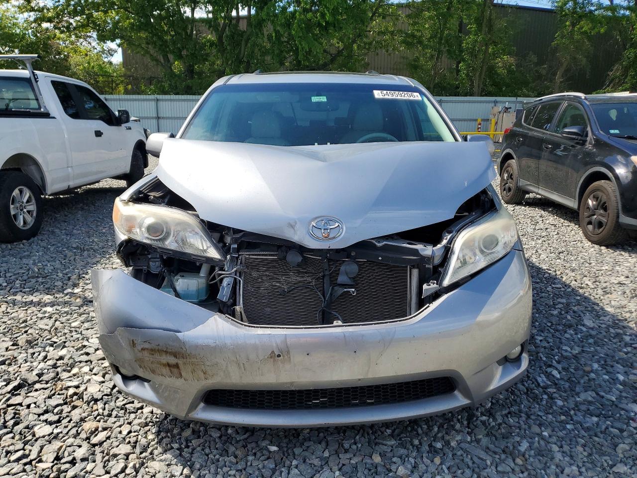 Toyota Sienna Xle 7-passenger