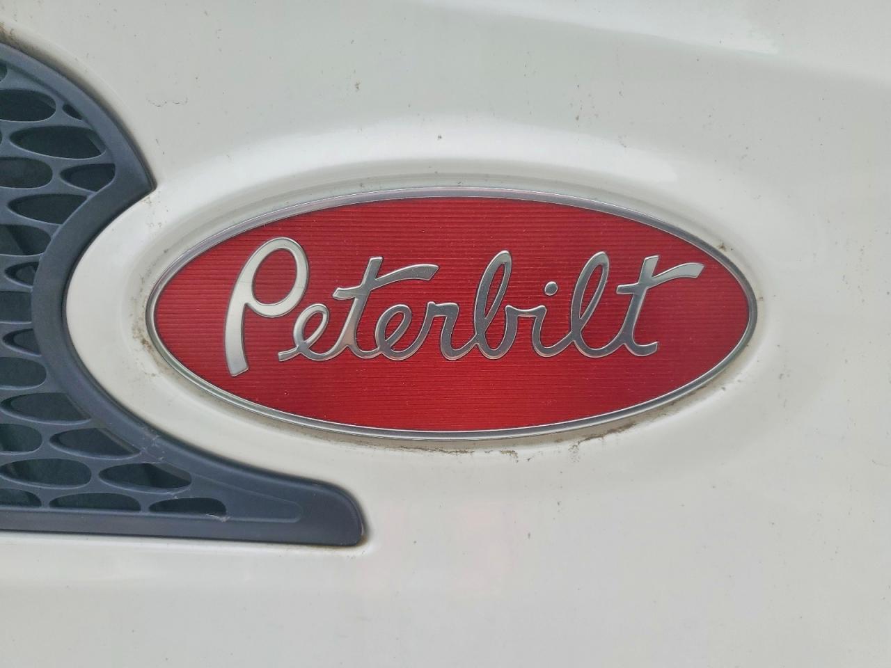 Peterbilt 579