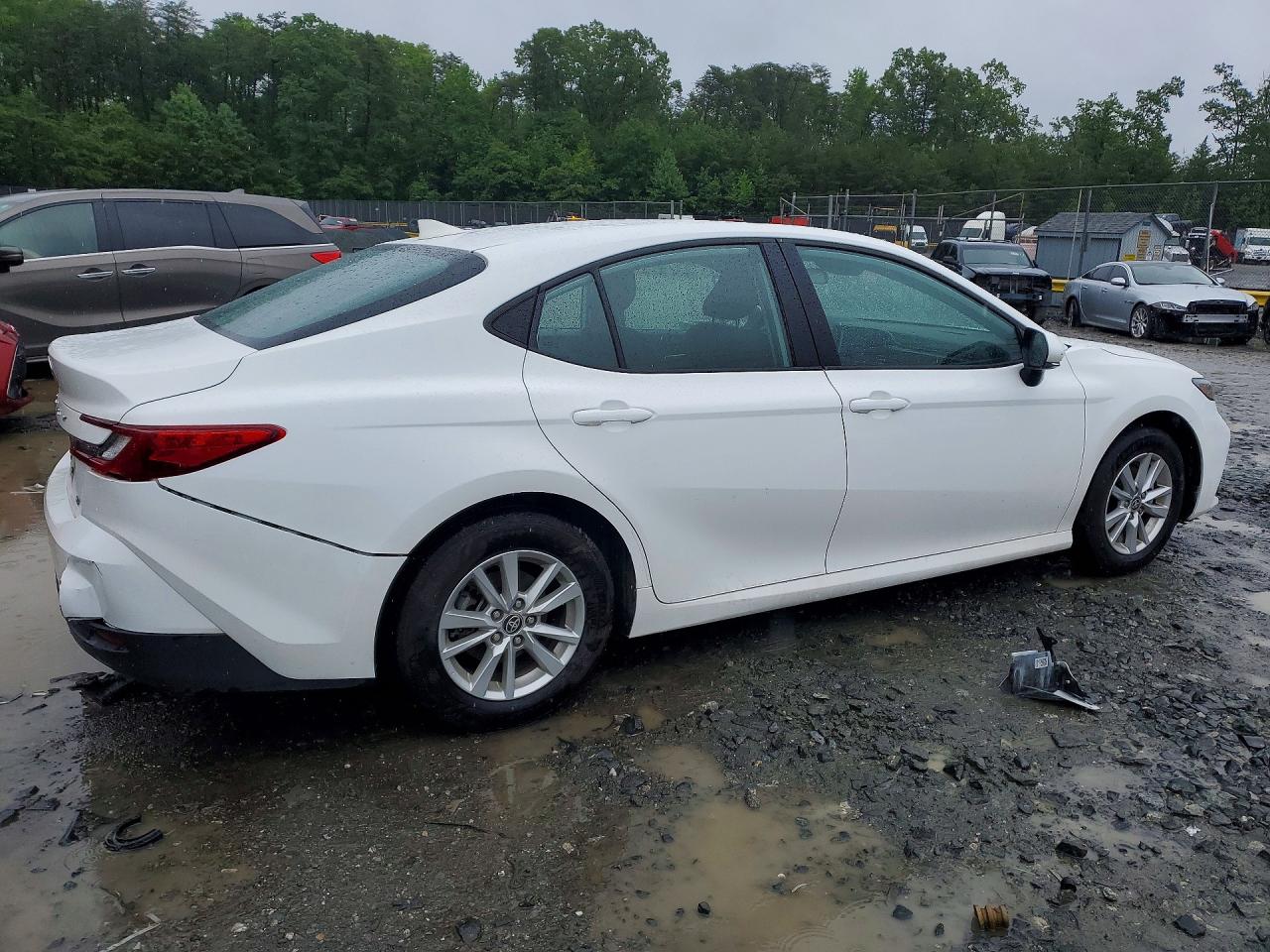 Toyota Camry Le