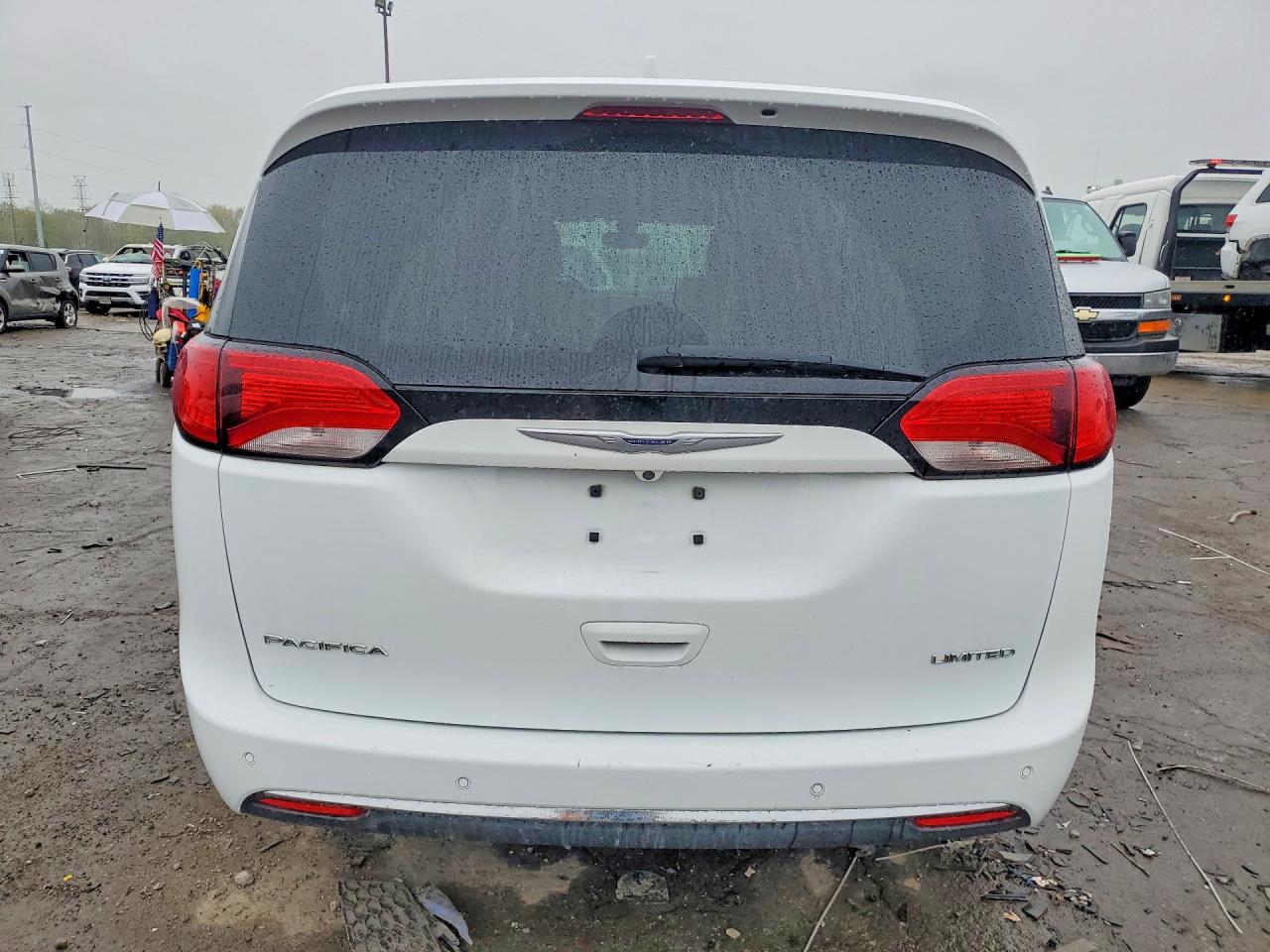 Chrysler Pacifica Limited