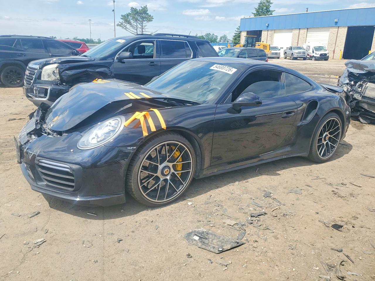 Salvage Porsche 911 Image