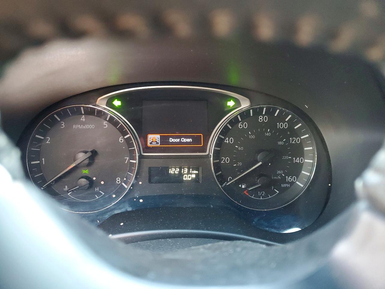 Nissan Pathfinder Sv