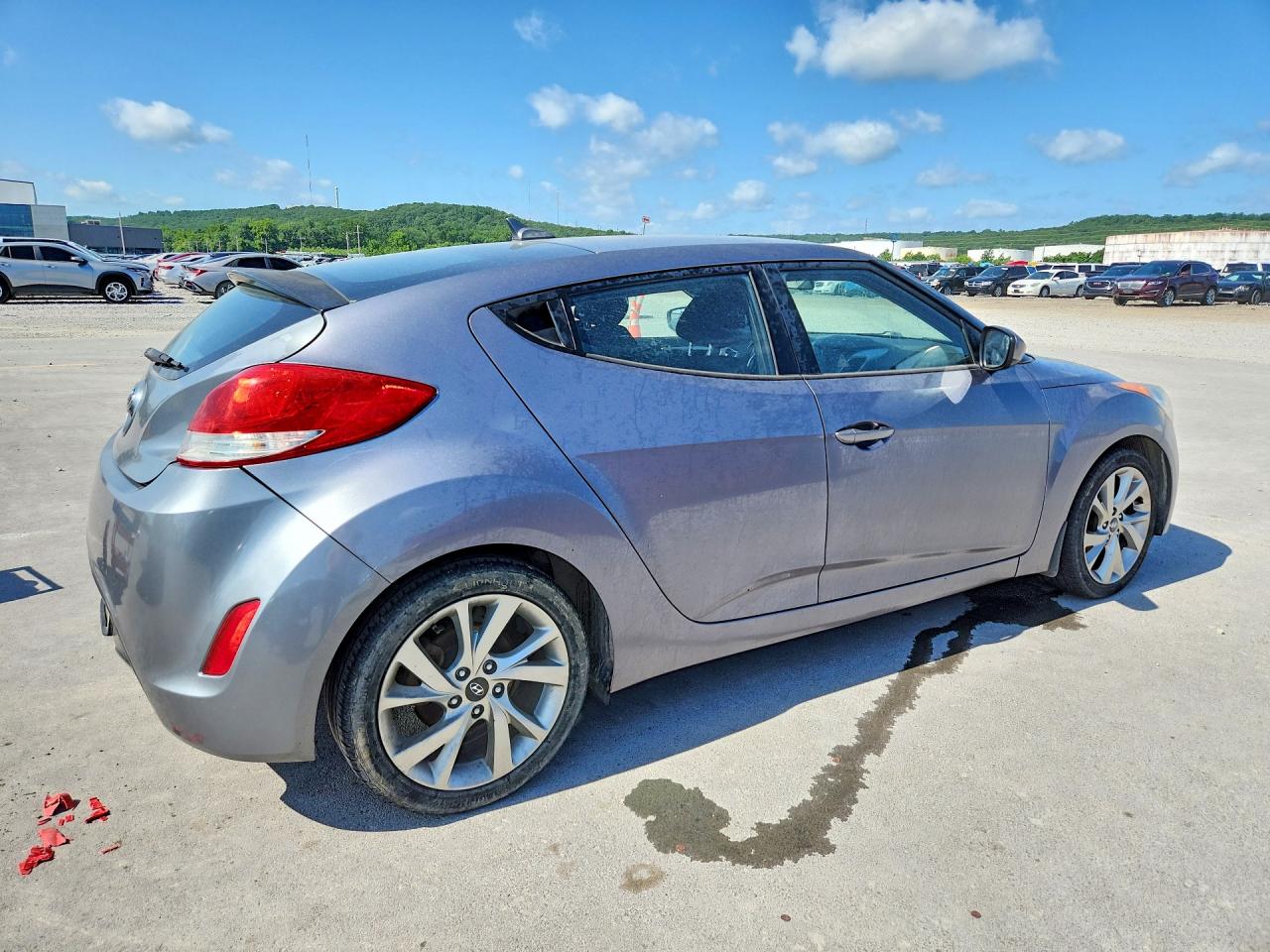 Hyundai VELOSTER Base