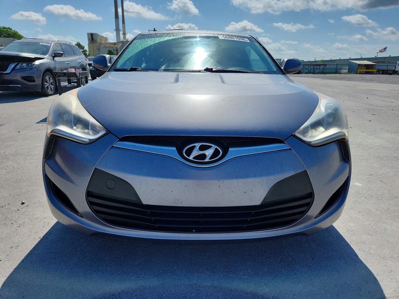 Hyundai VELOSTER Base
