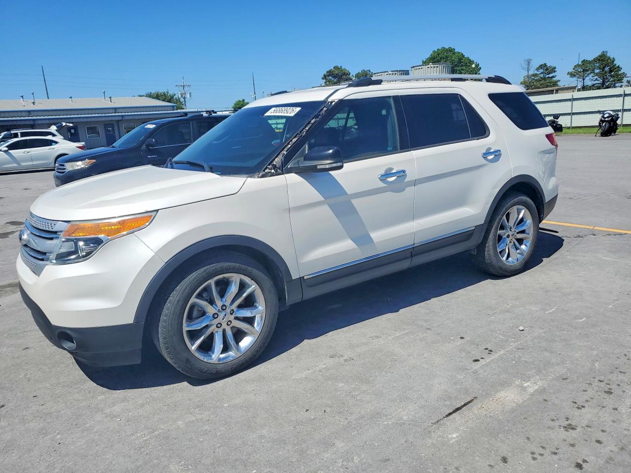 Salvage Ford Explorer Image