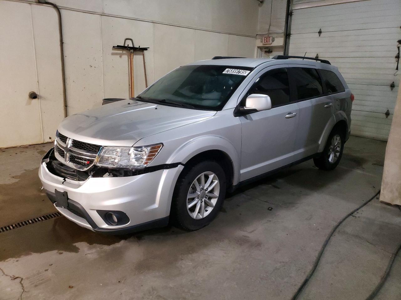 Salvage Dodge Journey Image