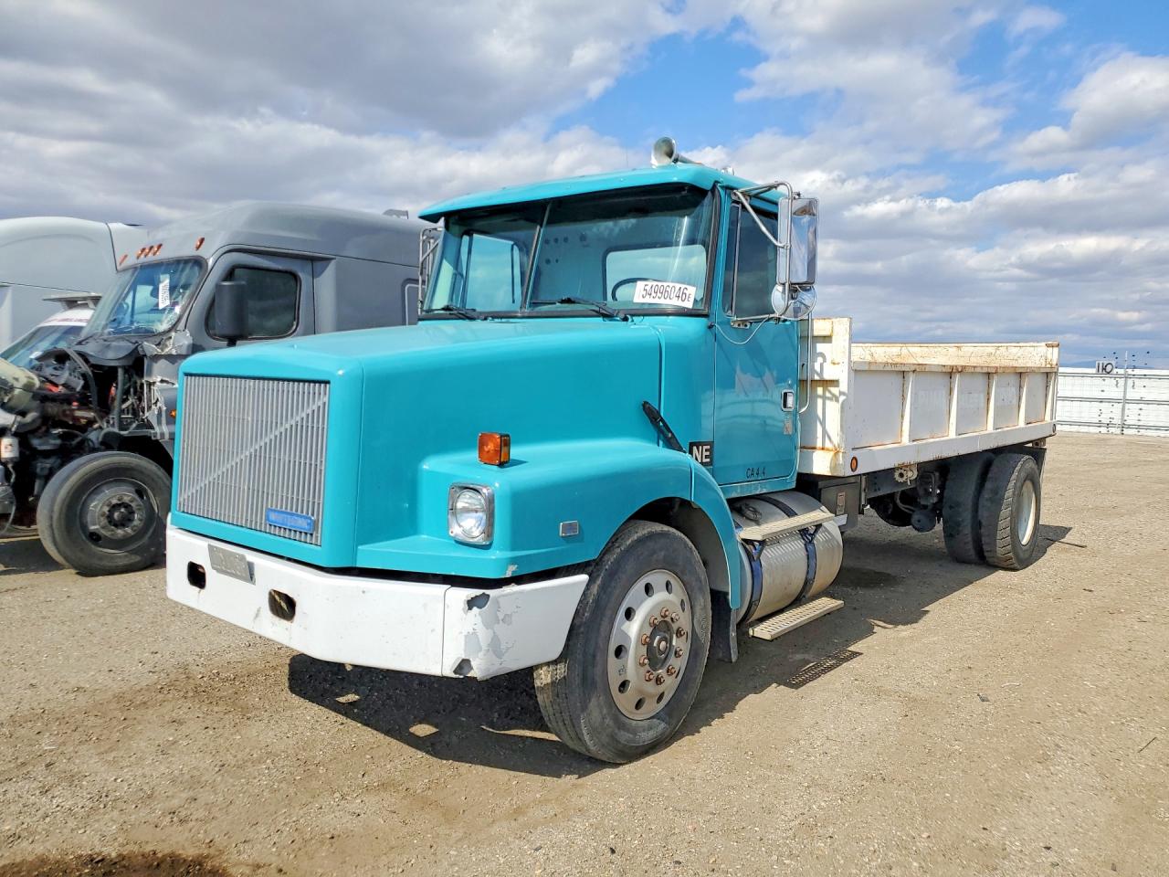 Salvage Whitegmc Conventional Image