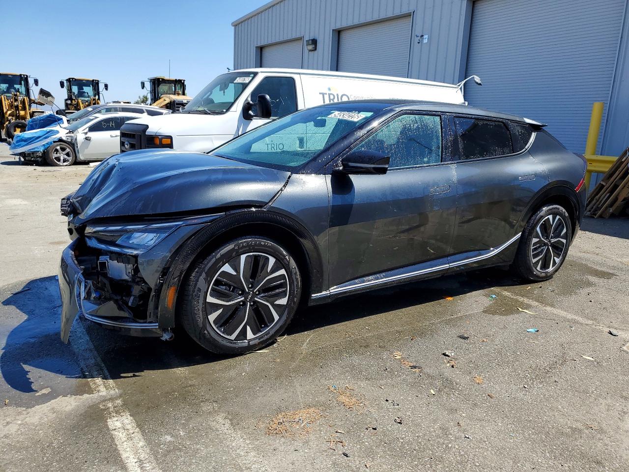 Salvage Kia EV6 Image