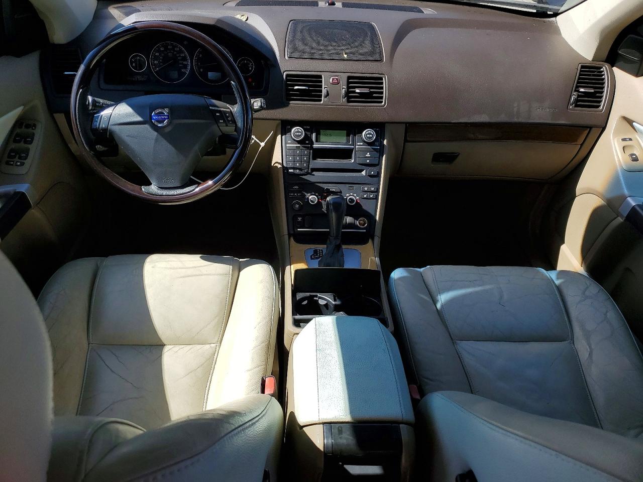 Volvo XC90 3.2