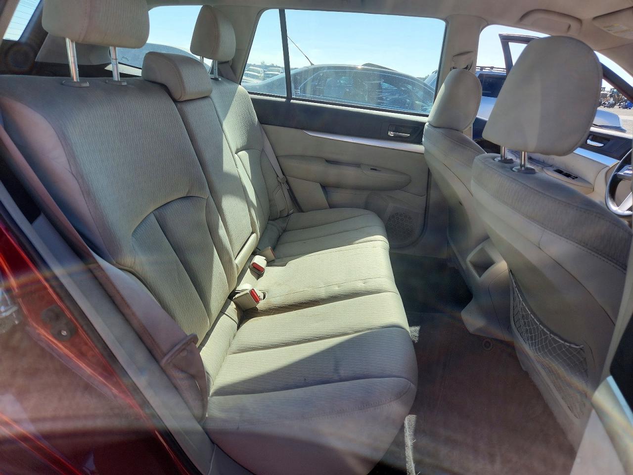 Subaru Outback 2.5i