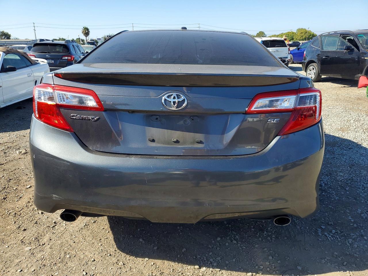 Toyota Camry Se V6