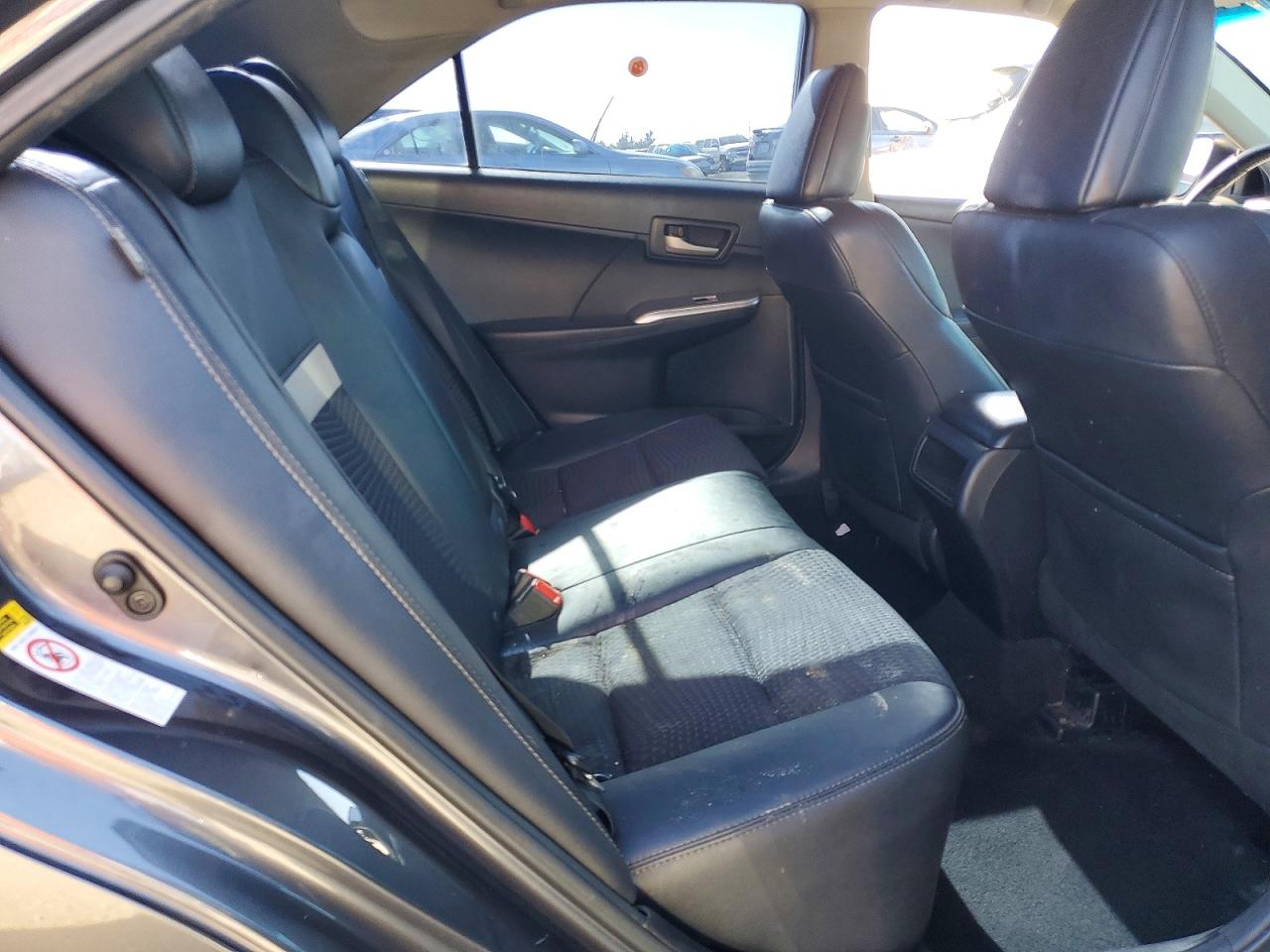 Toyota Camry Se V6
