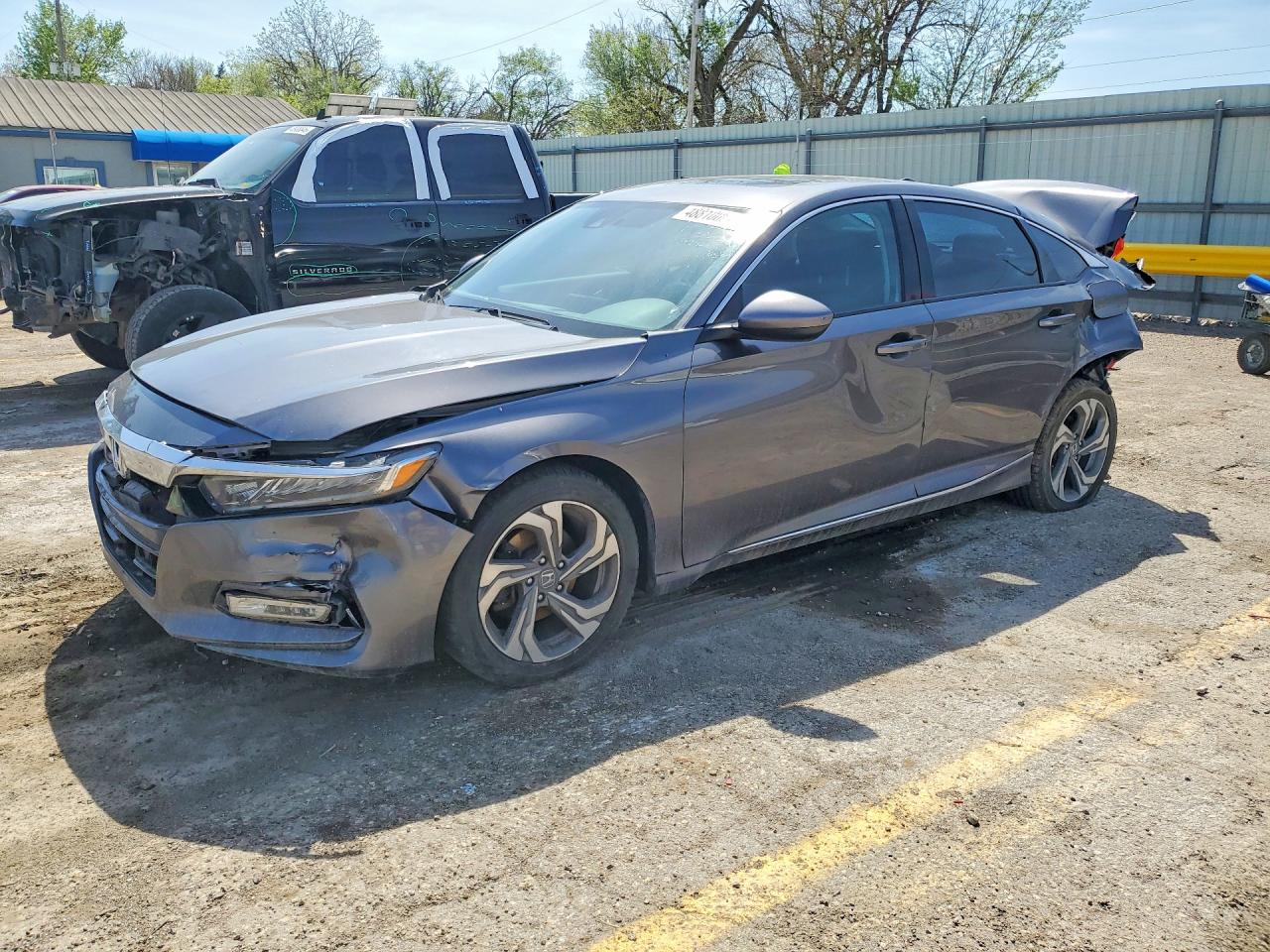 Salvage Honda Accord Image