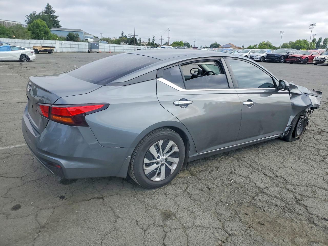 Nissan Altima S