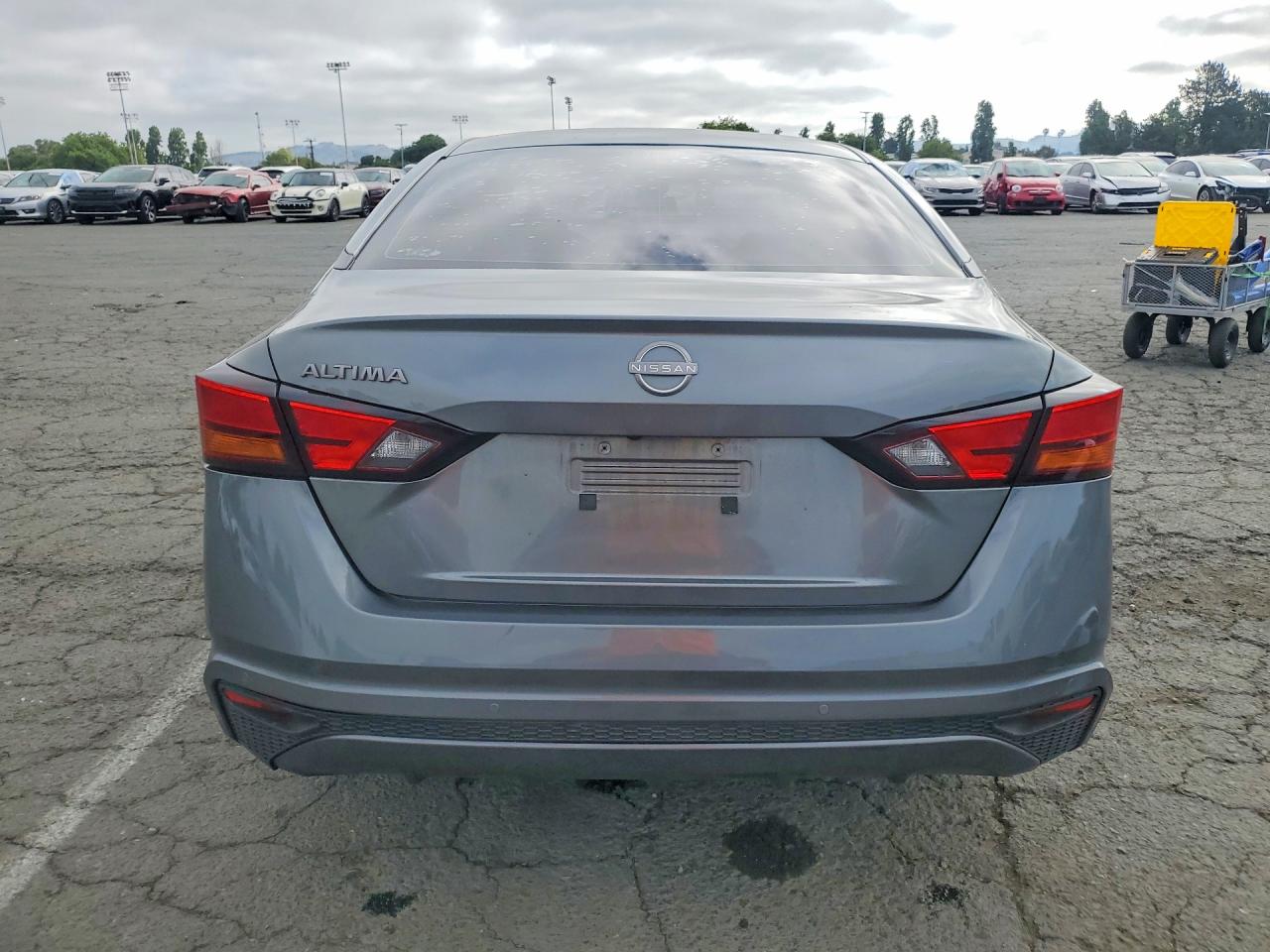 Nissan Altima S