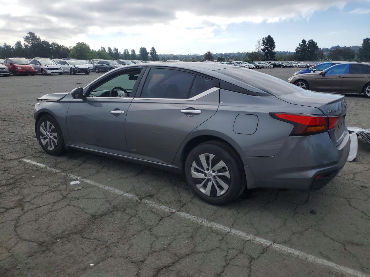 Nissan Altima S