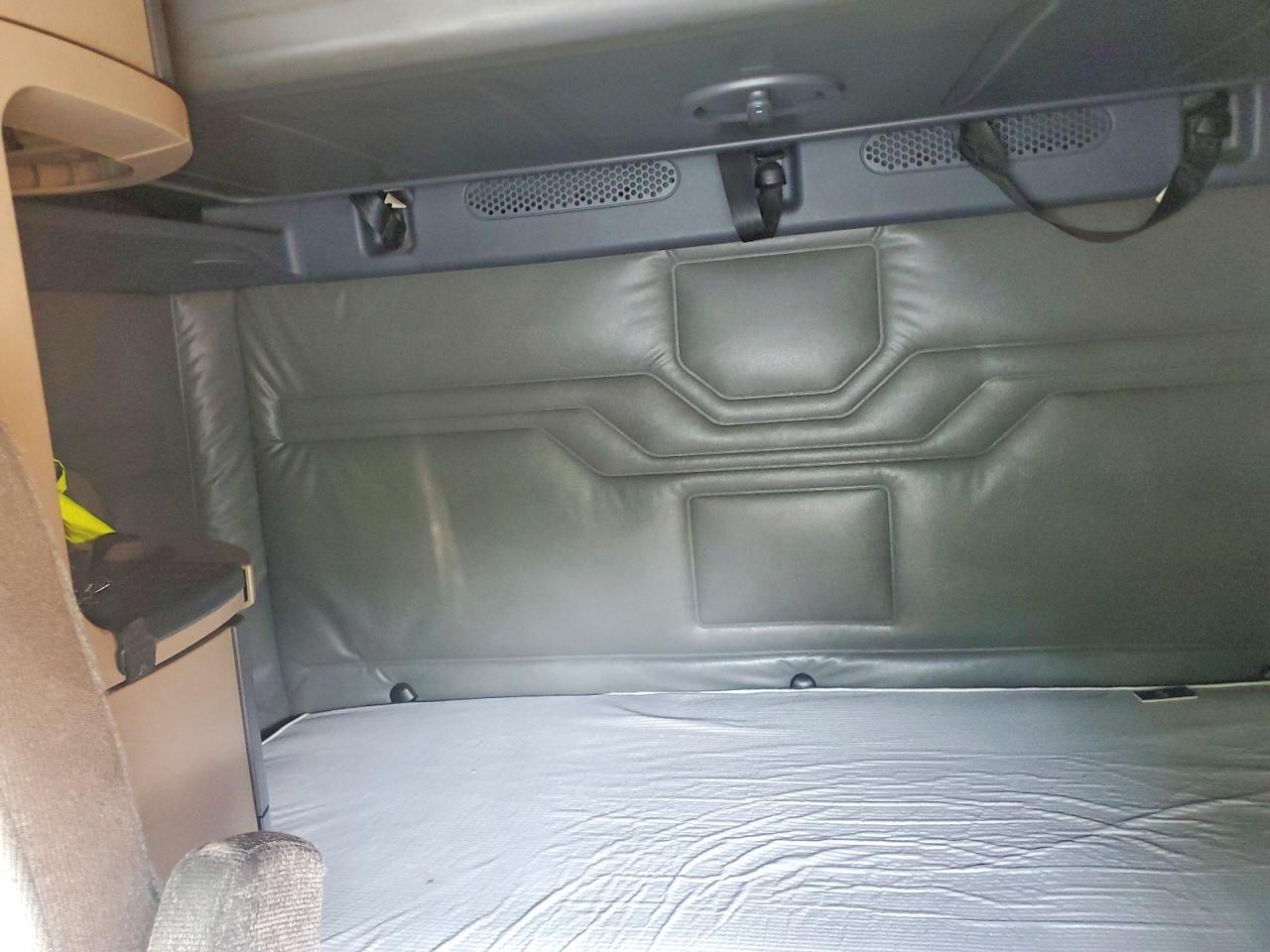 Freightliner Cascadia 125