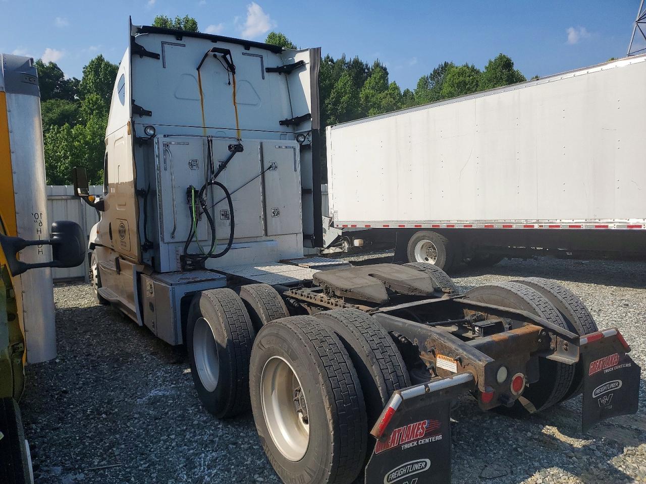 Freightliner Cascadia 125