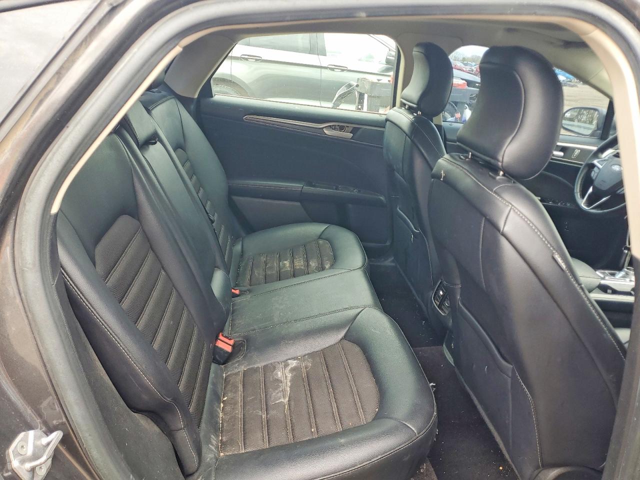 Ford Fusion Se Hybrid