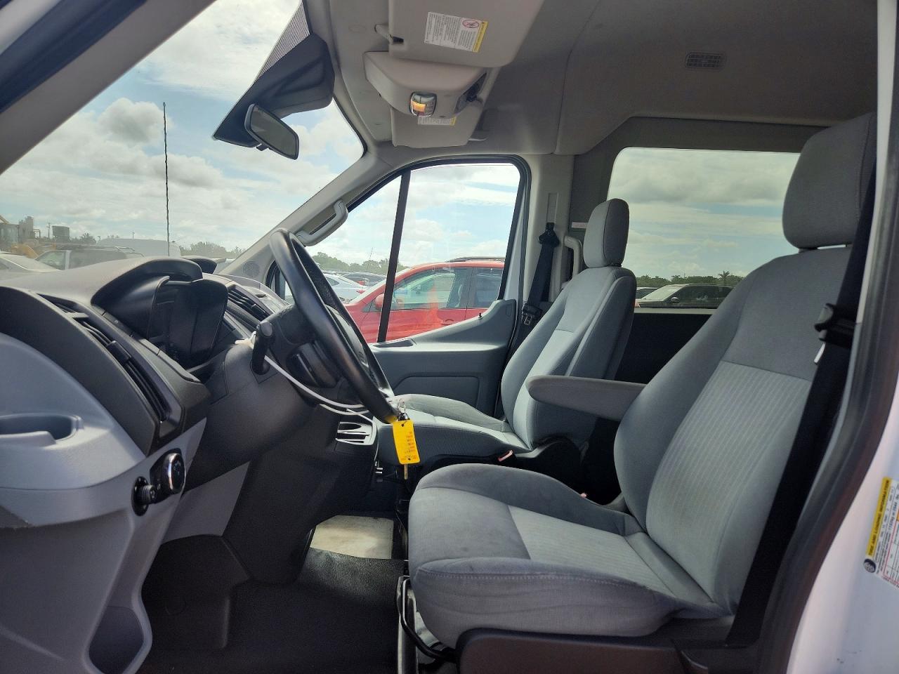 Ford Transit T-350