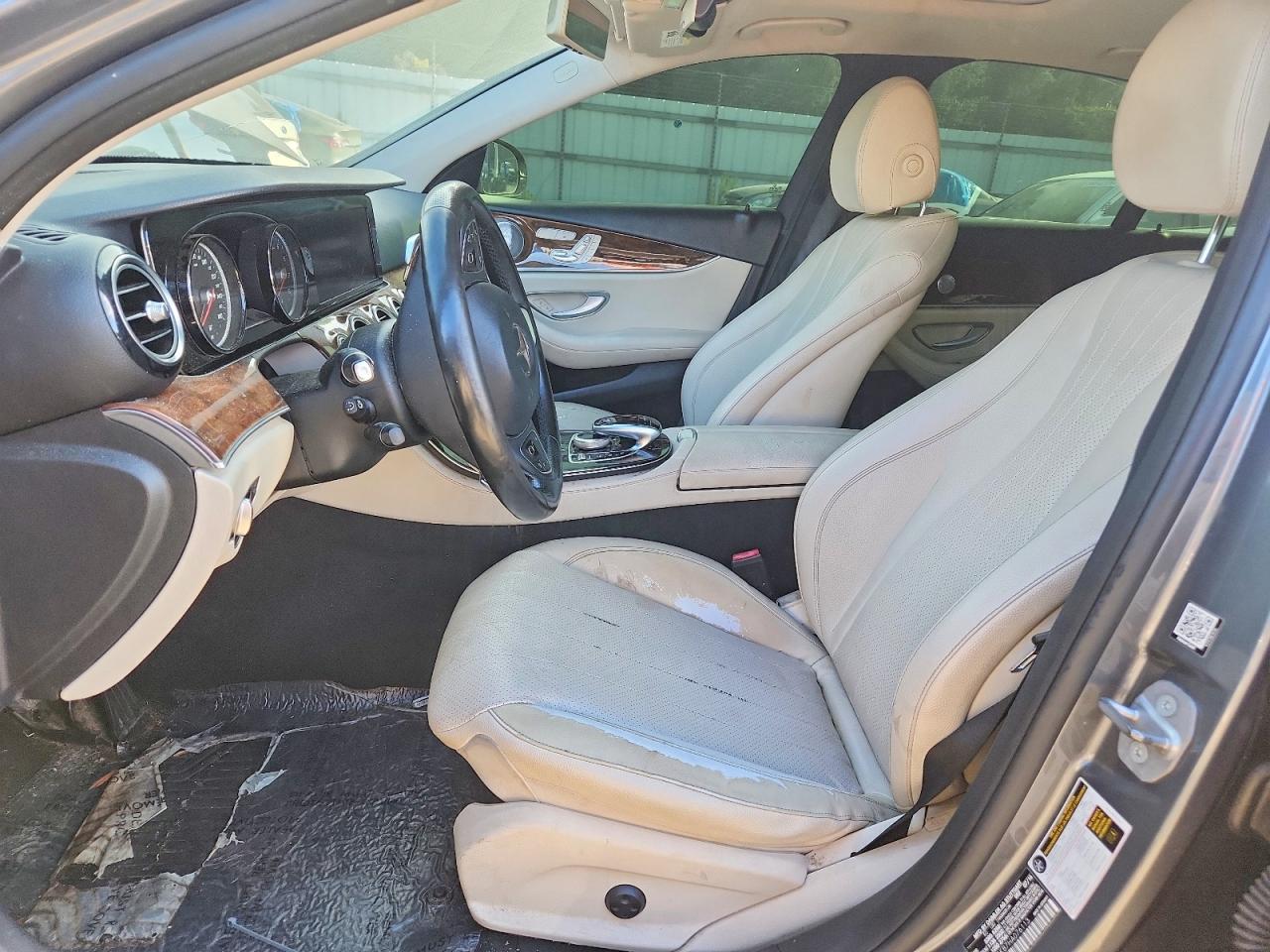 Mercedes-Benz E-Class 300 4matic