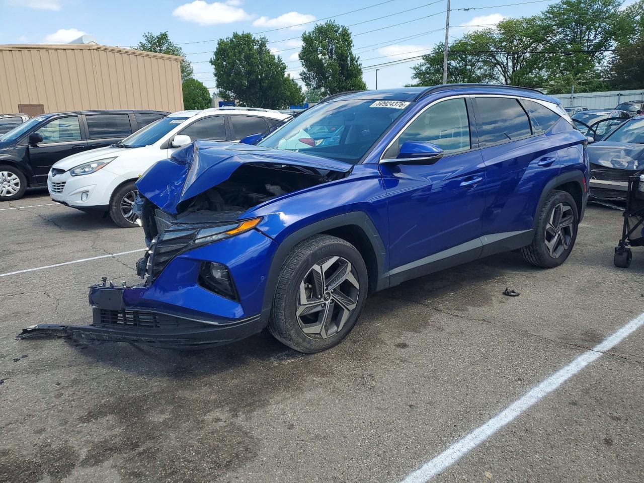 Salvage Hyundai TUCSON Image