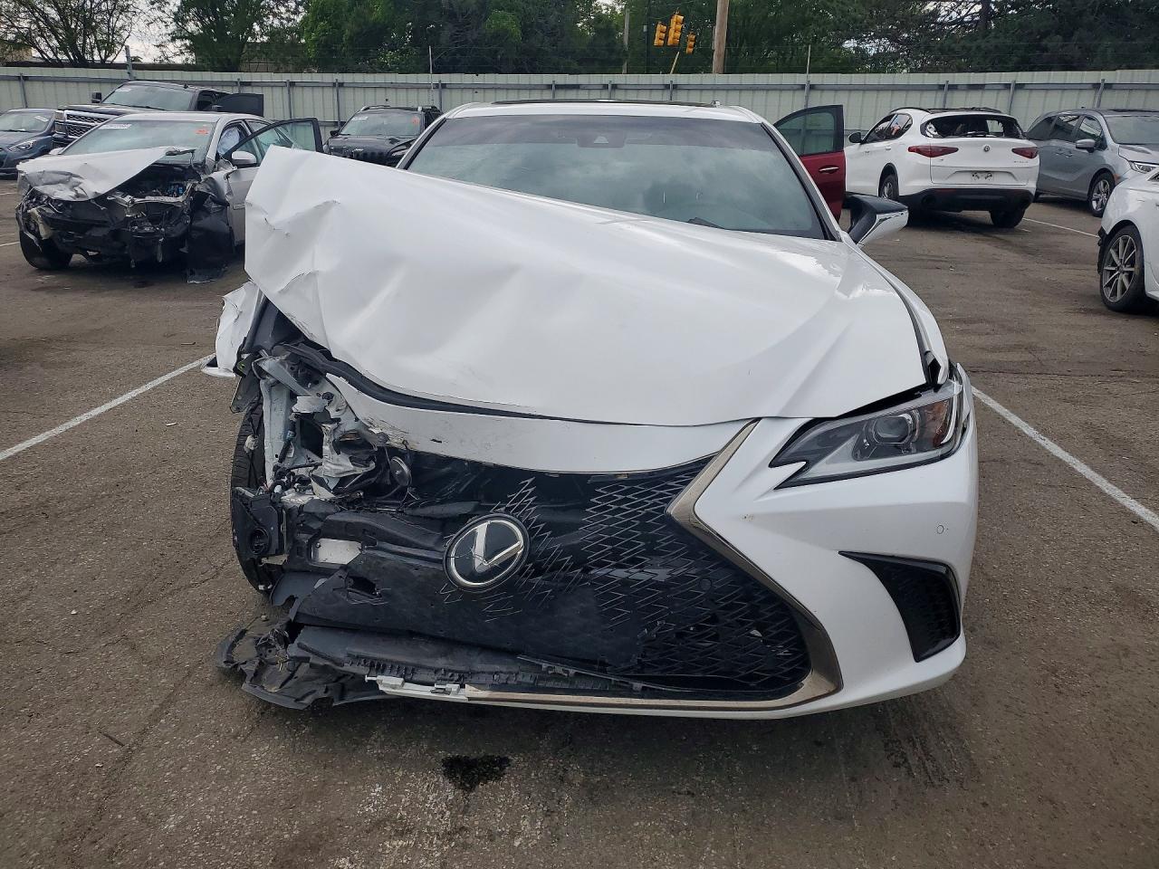 Lexus Es F Sport