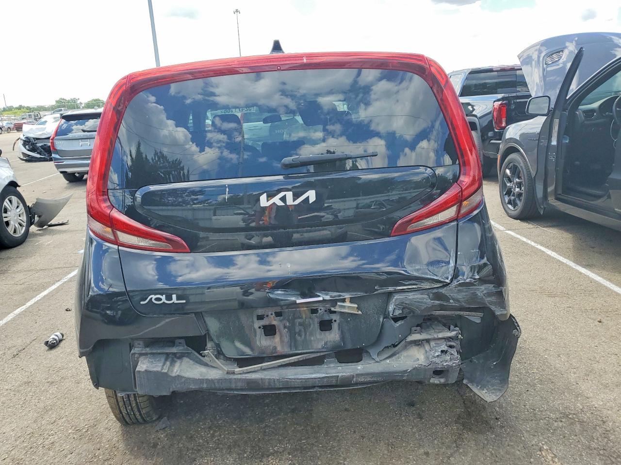 Kia Soul Lx