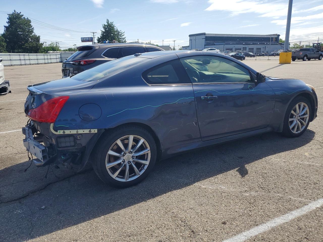 INFINITI G37 X